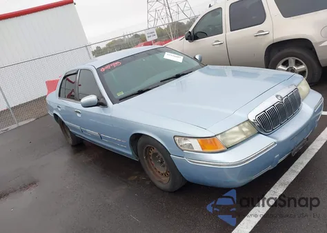 2001 Mercury Grand Marquis Gs z USA, uszkodzony, nr VIN 2MEFM74W01X629717